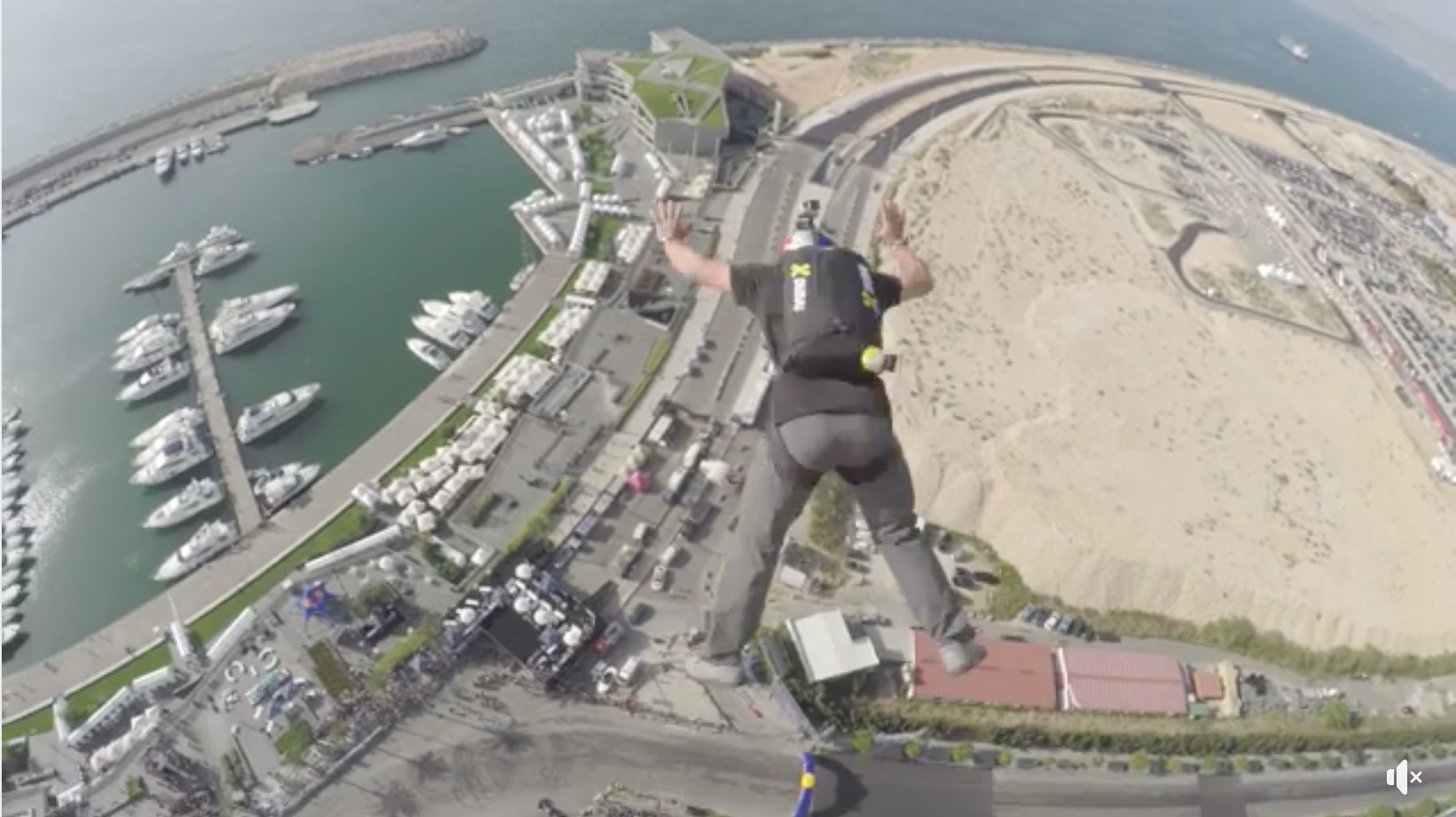 BASE JUMP DEMO IN BEIRUT